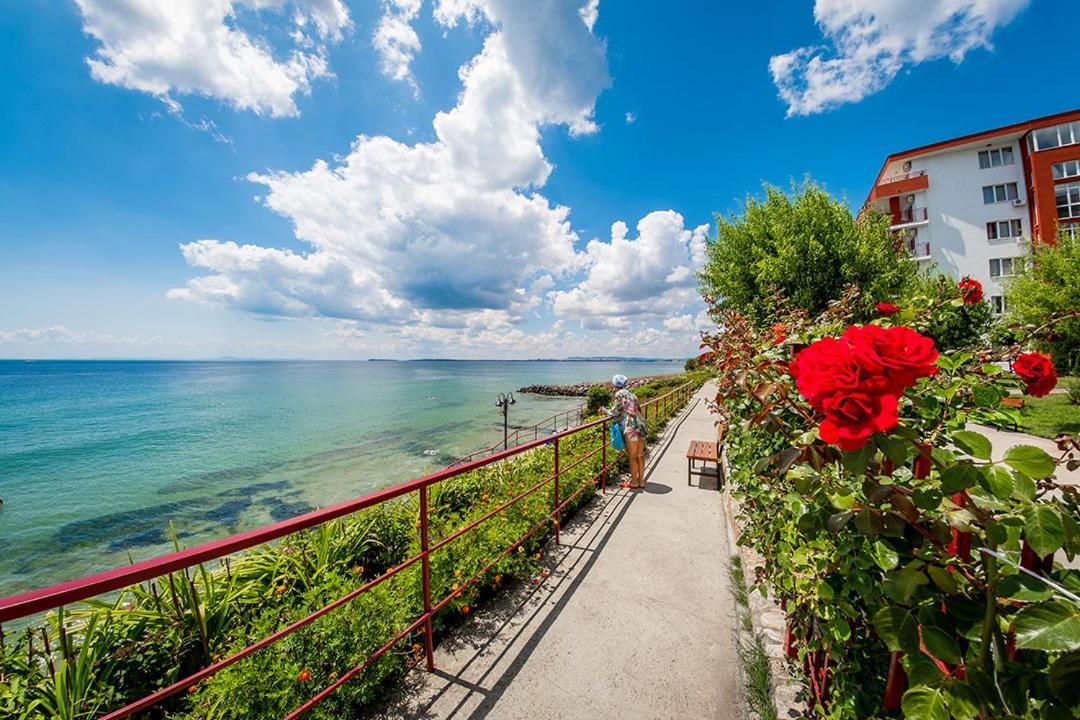 Panorama Marina Fort Beach - Premium Apartments Sea Viev Sveti Vlas Buitenkant foto