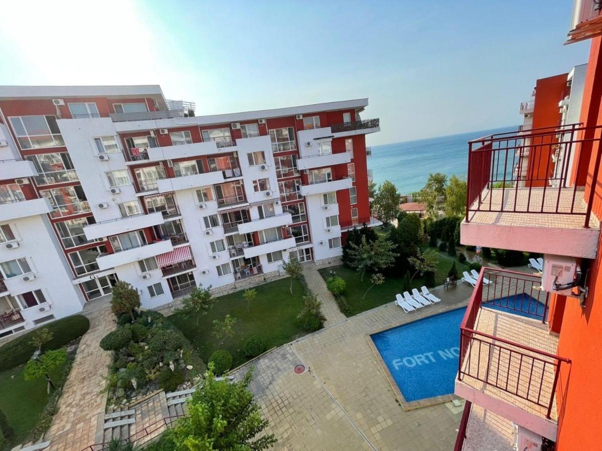 Panorama Marina Fort Beach - Premium Apartments Sea Viev Sveti Vlas Kamer foto